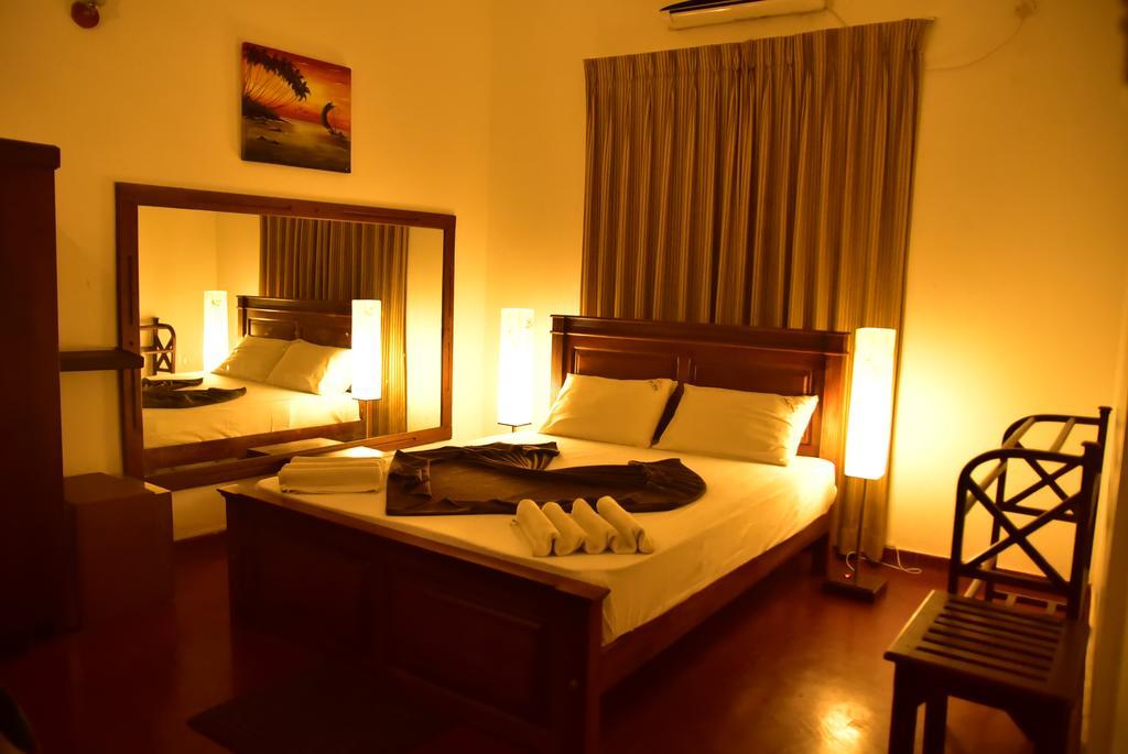 Yoho Mount Waves Hotel Colombo Luaran gambar