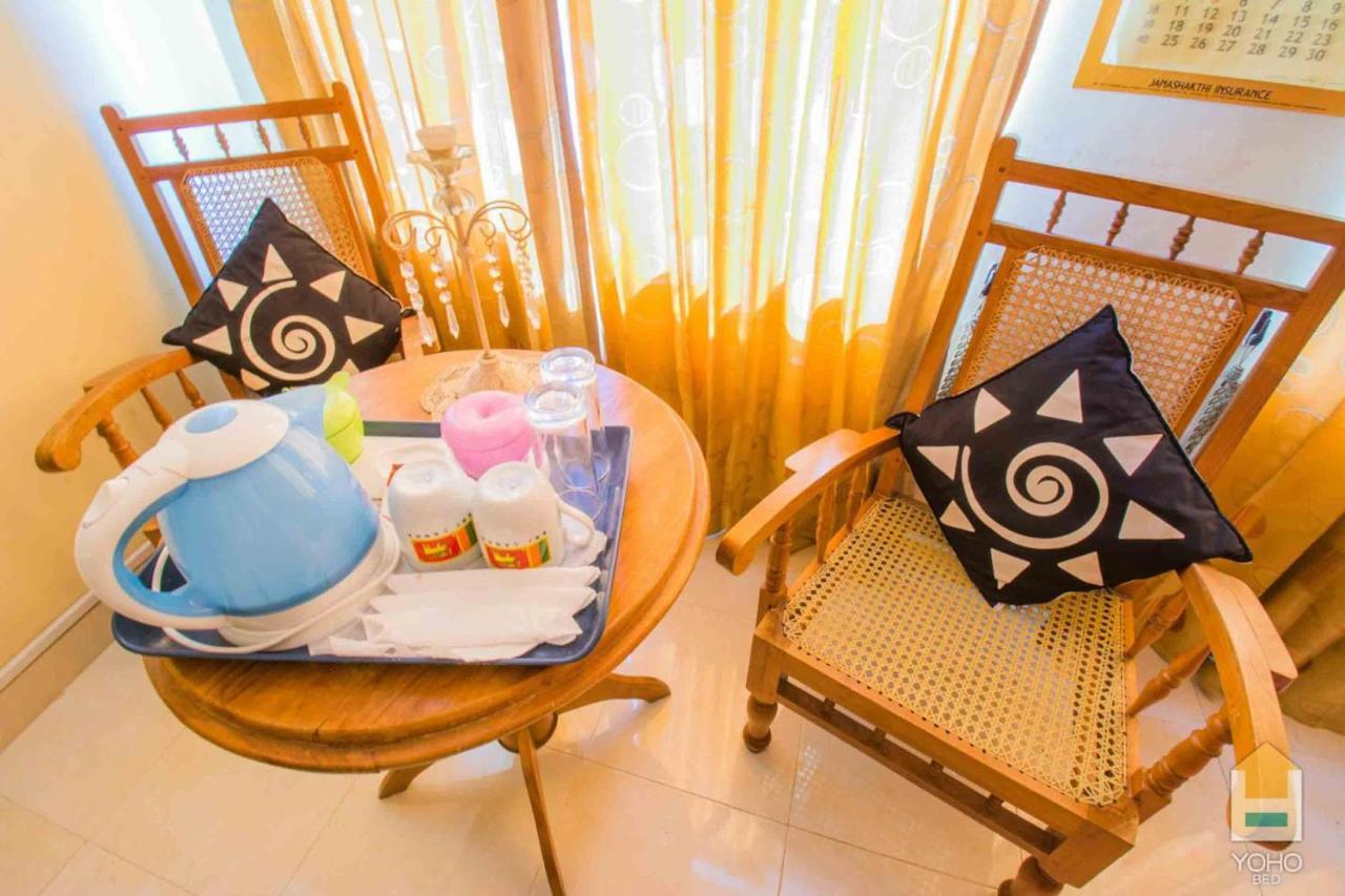 Yoho Mount Waves Hotel Colombo Luaran gambar